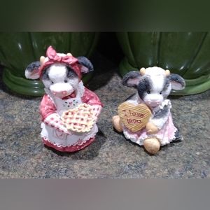 Pair of Origional  Enesco Mary's Moo Moo's Cow Figurines